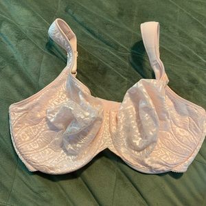 Bali bra, new but not with tags. Side lift and shaping underwire bra, size 36DDD